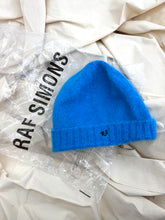 Load image into Gallery viewer, RAF SIMONS RS KNITTED MOHAIR BEANIE IN BLUE
