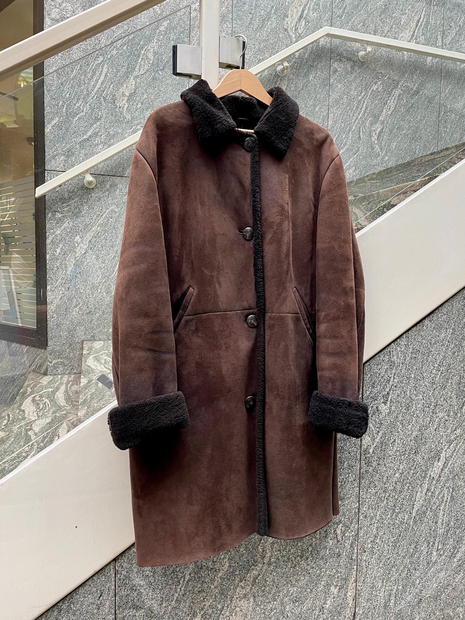 JIL SANDER DARK BROWN SHEARLING COAT – Oh Vintage JIL SANDER DARK BROWN SHEARLING COAT – Oh Vintage