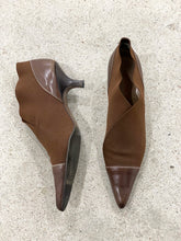 Load image into Gallery viewer, WALTER STEIGER BROWN PUMPS (40)
