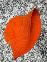 Load image into Gallery viewer, HERMÈS ORANGE BUCKET HAT
