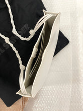 Load image into Gallery viewer, JIL SANDER MEDIUM TANGLE OFF WHITE LEATHER BAG
