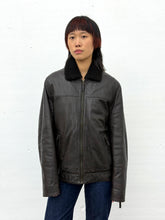 Load image into Gallery viewer, MEN'S RENÉ LEZARD FULLY LINED LEATHER JACKET W/ SHEARLING COLLAR

