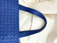 Load image into Gallery viewer, BOTTEGA VENETA INTRECCIATO LEATHER TOTE IN NAVY

