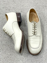 Load image into Gallery viewer, JIL SANDER BEIGE LACE UP SHOES (37,5)
