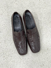 Load image into Gallery viewer, JIL SANDER DARK BROWN WOVEN HEELED SHOES (38)
