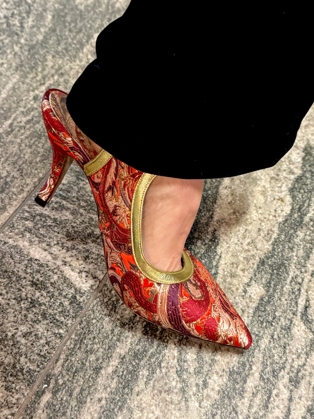 DRIES VAN NOTEN PAISLEY PATERN PUMPS (39)