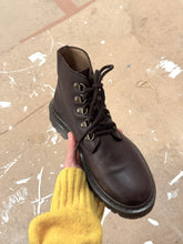 Load image into Gallery viewer, APC BROWN LEATHER ANKLE LACE-UP BOOTS (38)
