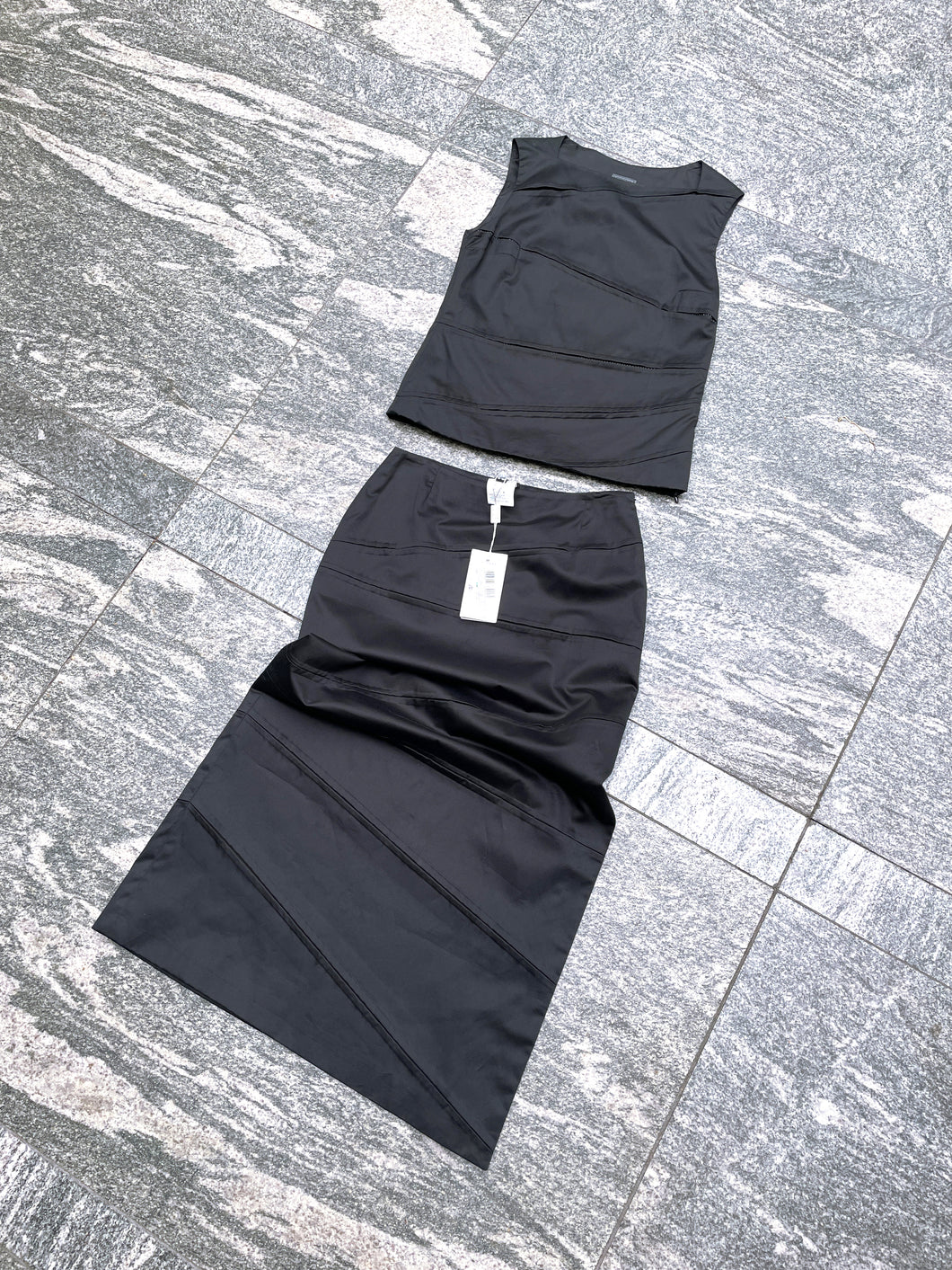 GIANNI VERSACE BLACK ENSEMBLE (TOP & SKIRT)