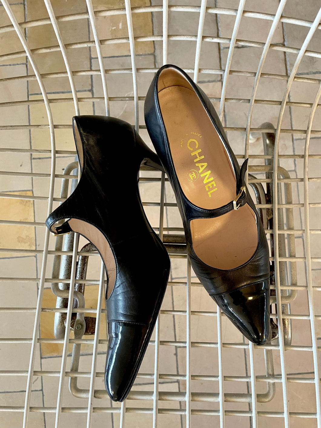 CHANEL BLACK PUMPS (38)