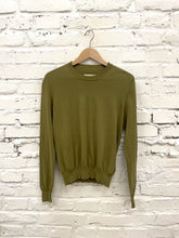 Load image into Gallery viewer, MAISON MARGIELA CREW NECK SWEATER
