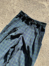 Load image into Gallery viewer, RENÉ LEZARD CHECKED CORDUROY PANTS
