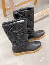 Load image into Gallery viewer, MONCLER BLACK WINTER DOWN BOOTS
